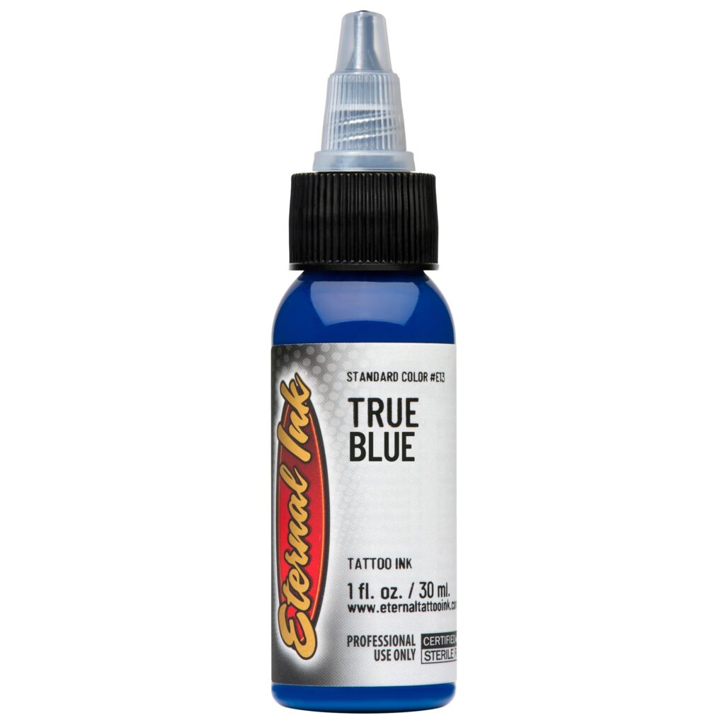 Mực xăm Eternal True Blue chính hãng là tông xanh dương chuẩn, phù hợp cho tattoo màu, phối màu nước, sóng, rồng, rắn, bầu trời, Nhật cổ, old school và các thiết kế cần sắc xanh rõ, chắc màu.