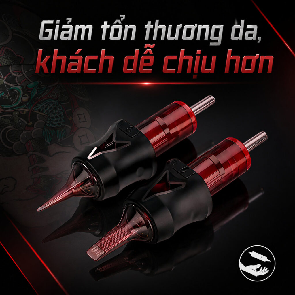 kim-xam-og-premium-cartridge-vao-muc-nhanh (9) (1) Kim xăm OG Premium Cartridge đỏ là dòng kim đạn dùng cho máy xăm pen, đóng hộp 20 cái, phù hợp cho thợ xăm thao tác đi nét, đổ bóng, tô màu và xử lý chi tiết hình xăm theo từng cấu hình kim.